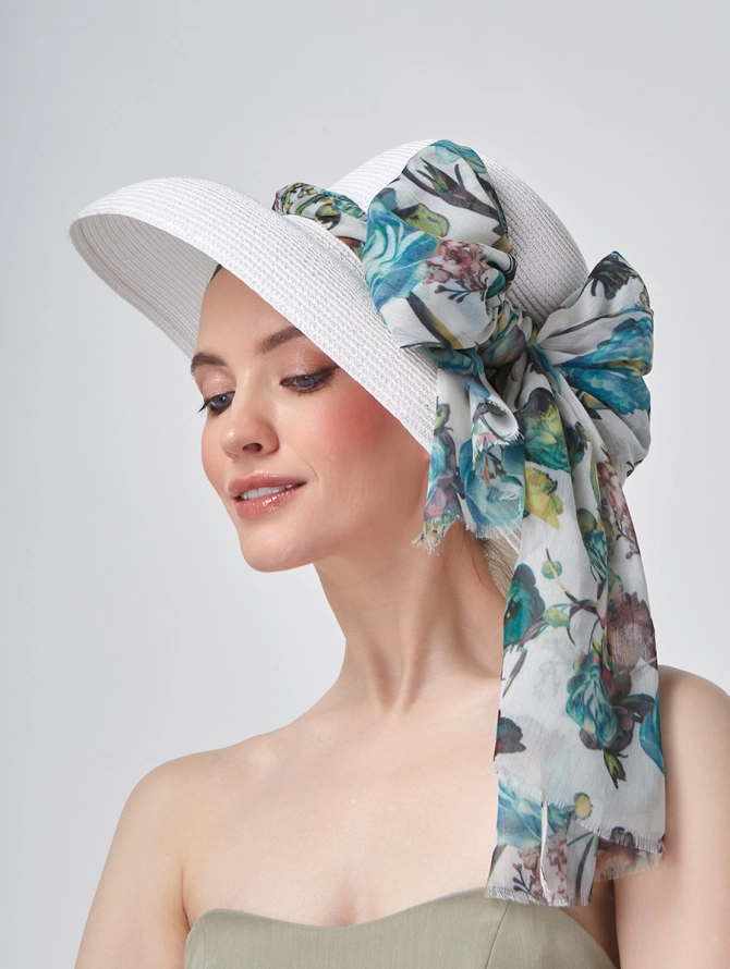 Палантин женский с цветочным принтом