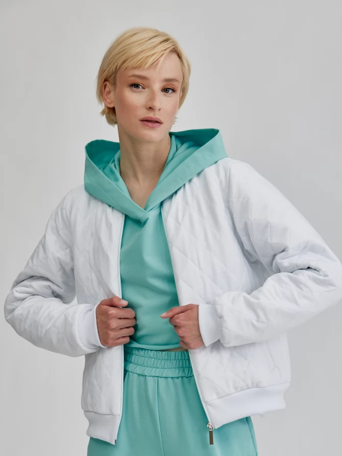 Бомбер стеганый на резинке