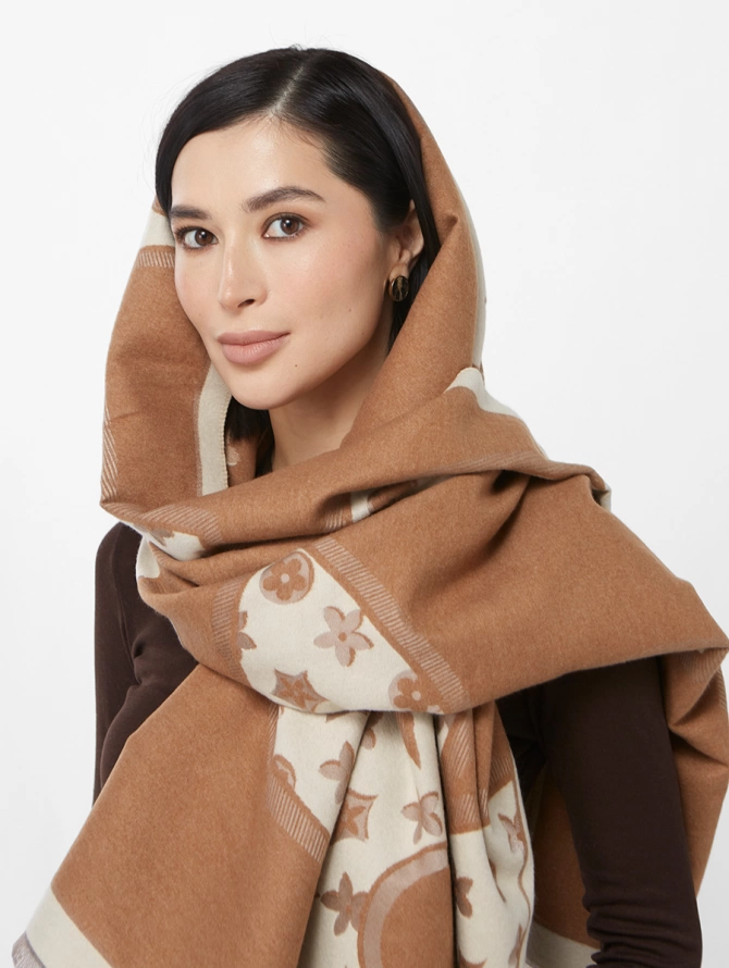 Палантин двусторонний с цветочным узором