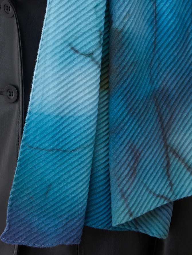 Палантин женский жатый двусторонний с цветочным принтом