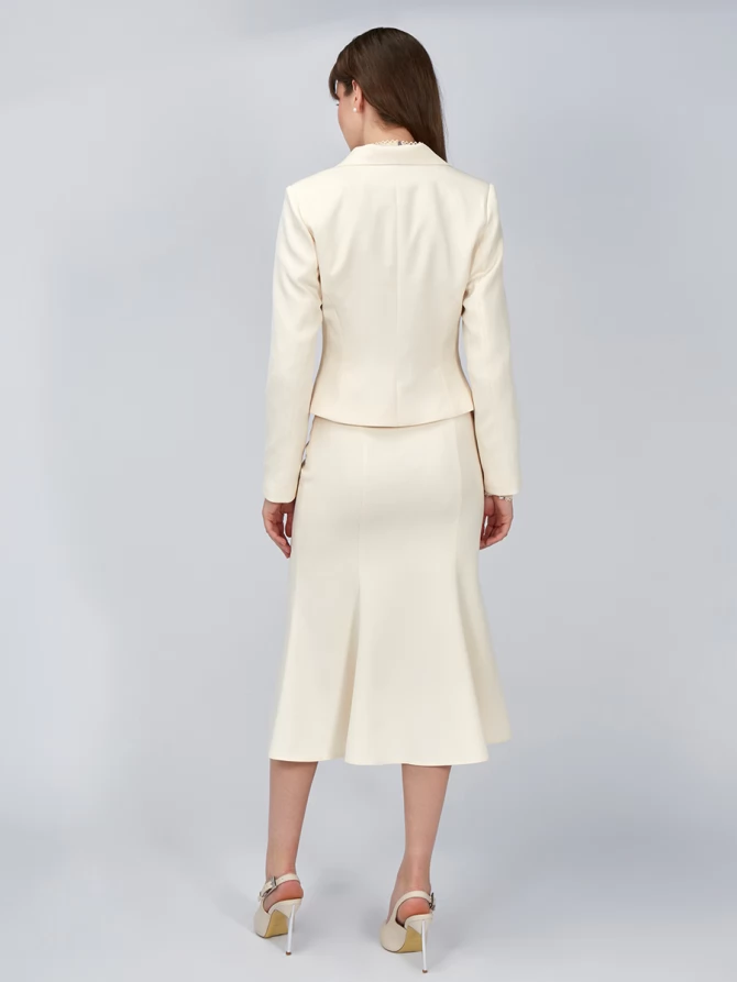 Жакет укороченный бежевый