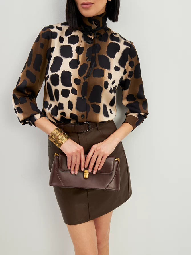 Блузка из атласной ткани OD-887-5 леопард коричневый с хаки