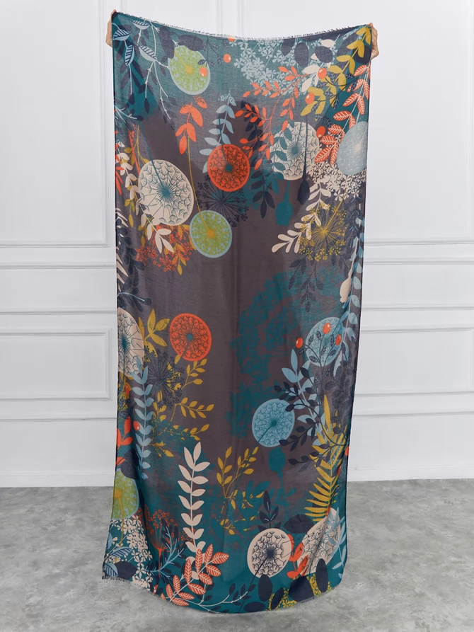 Палантин с двусторонним цветочным принтом