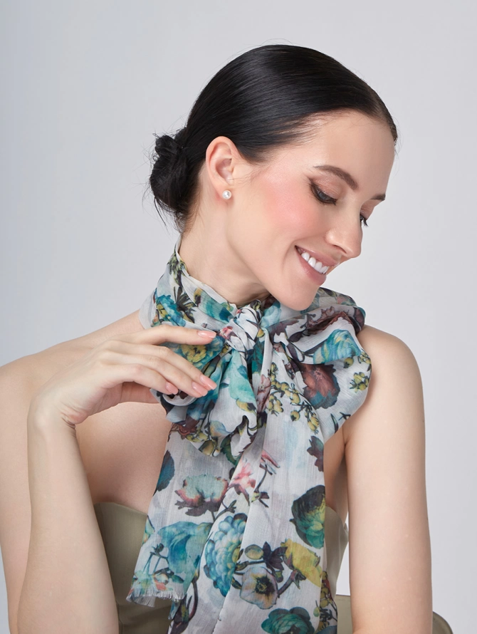 Палантин женский с цветочным принтом