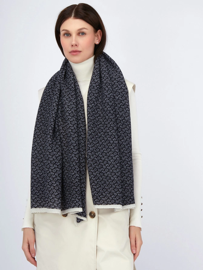 Палантин женский с жатой текстурой и деликатным принтом SPR-1159-2