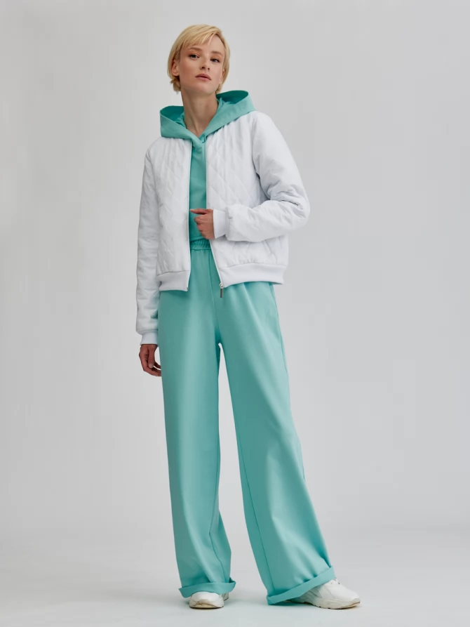 Бомбер стеганый на резинке