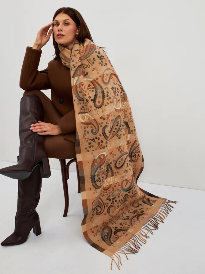 Палантин женский с узором пейсли