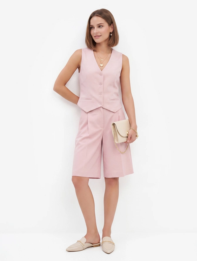 Жилет из костюмной ткани OD-920-3 розовый