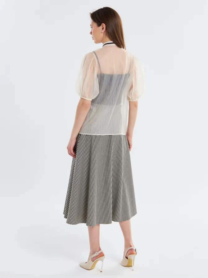 Блузка из органзы с бархатной завязкой и защипами  OD-951-1 молочный