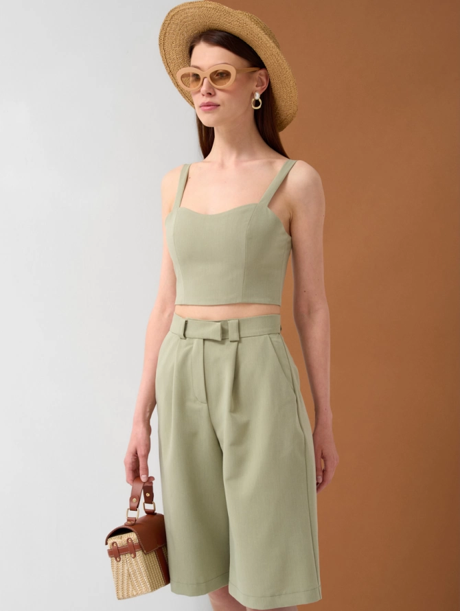 Топ укороченный из костюмной ткани