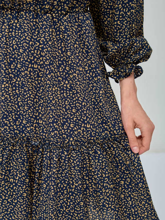 Платье-рубашка с воланом