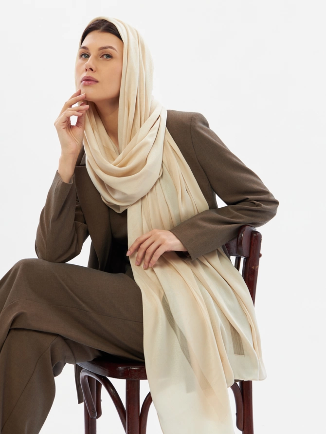 Палантин женский бежевый двусторонний в полоску