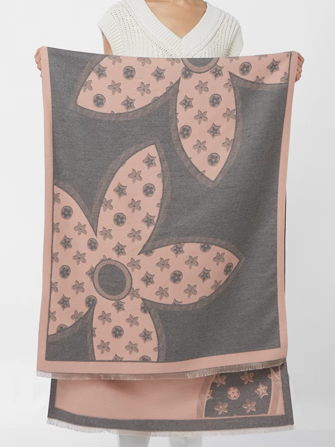 Палантин двусторонний с орнаментом