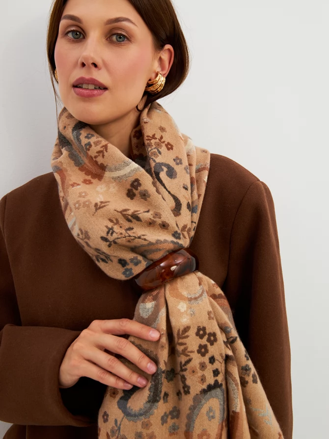 Палантин женский с узором пейсли