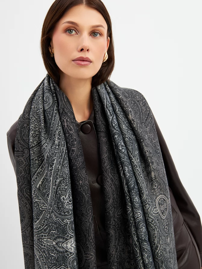 Палантин женский двусторонний с орнаментом пейсли