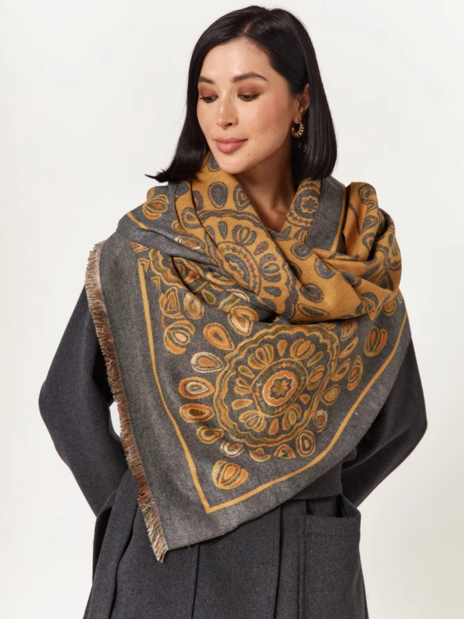 Палантин двусторонний с орнаментом мандала