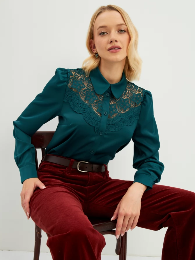 Блузка с кружевом на полочке OD-892-1 т.зеленый