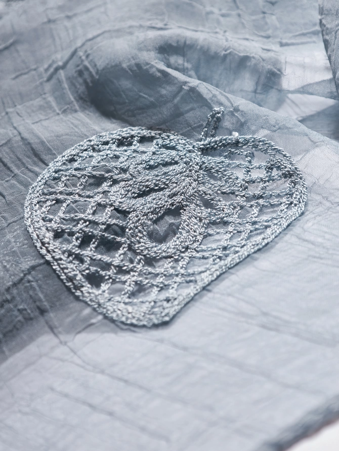 Палантин женский с вышивкой Арт-Деко