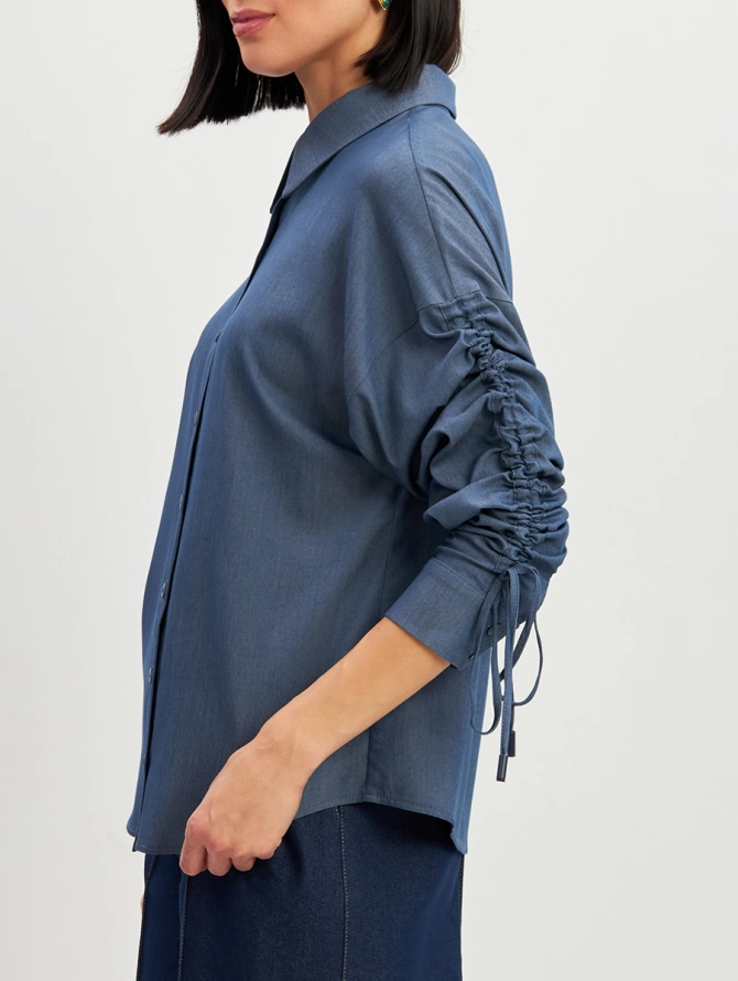 Блузка из тонкой джинсы прямого кроя