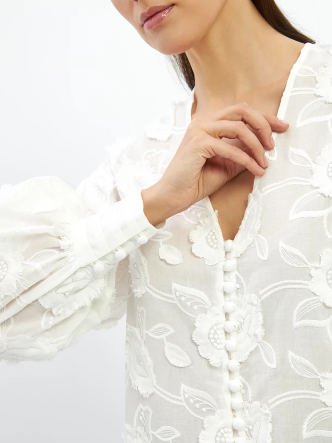 Блуза с обьемной вышивкой OD-987-1 белый ( обьемный цветок)