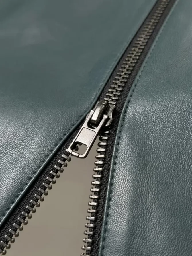 Юбка короткая из эко-кожи с молниями OD-1004-2 зеленый