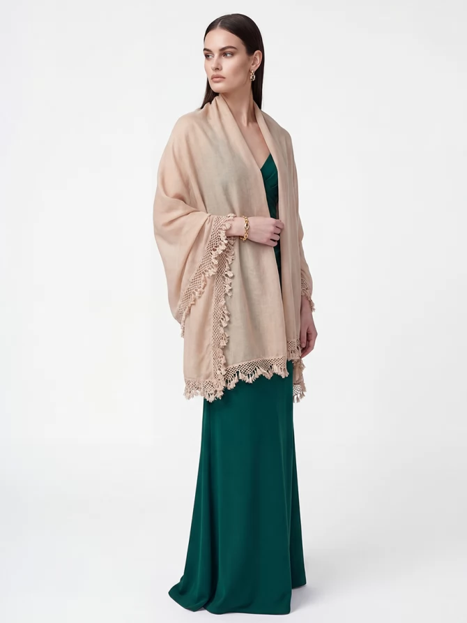 Палантин женский с кружевной отделкой и бахромой SHUT-152-1