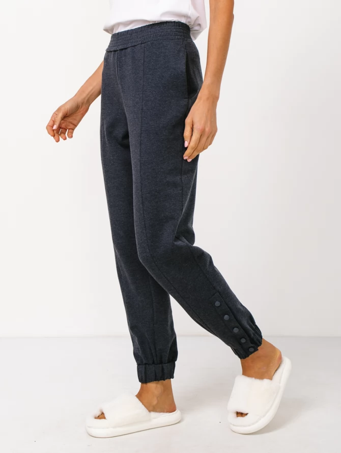 Брюки на кнопках