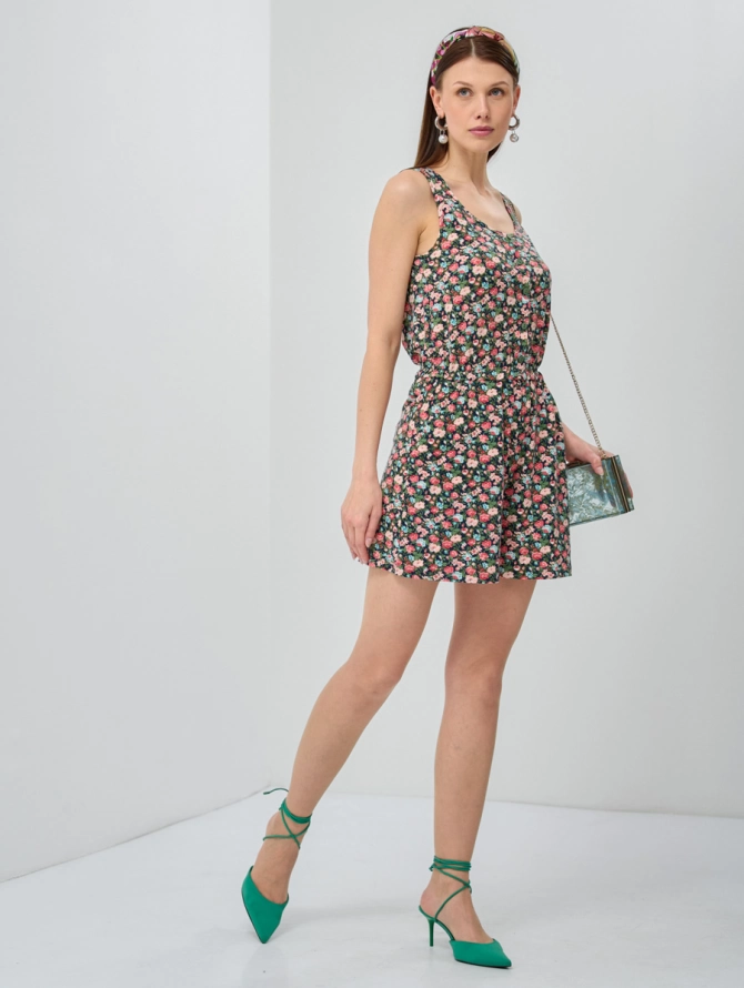 Комбинезон короткий с цветочным принтом на резинке