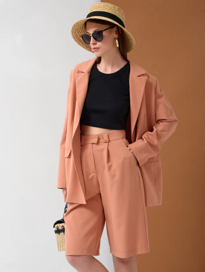 Шорты-бермуды