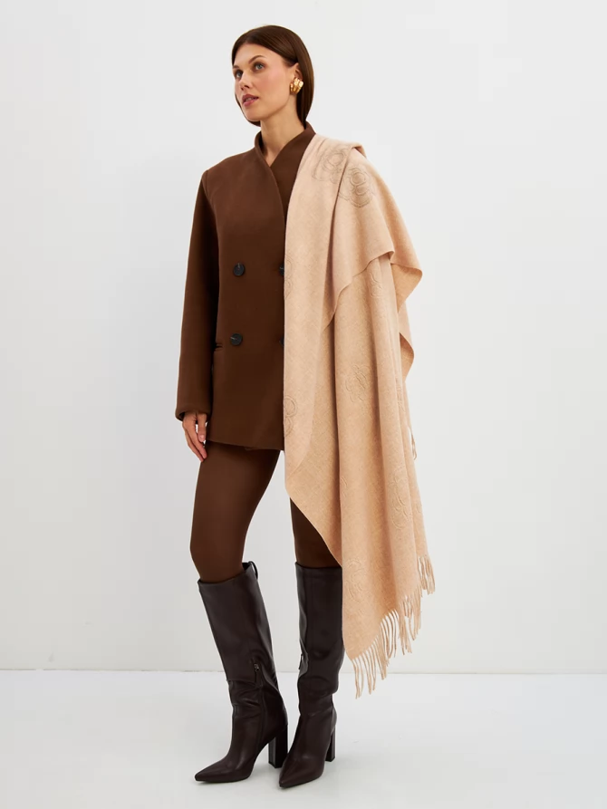 Палантин двусторонний с принтом и бахромой