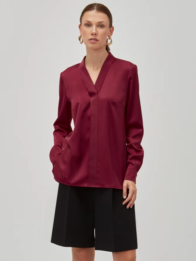 Блузка из сатина с V вырезом, бордовая