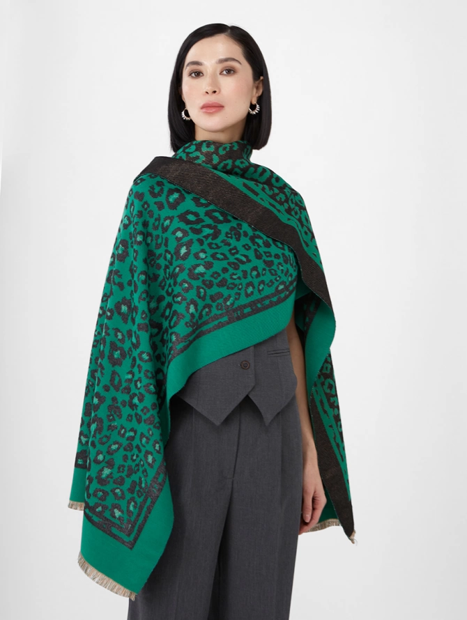 Палантин двусторонний с леопардовым принтом