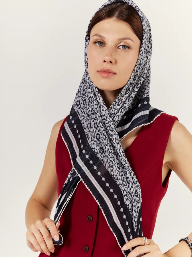 Платок женский двусторонний с цветочным узором GR-857-3