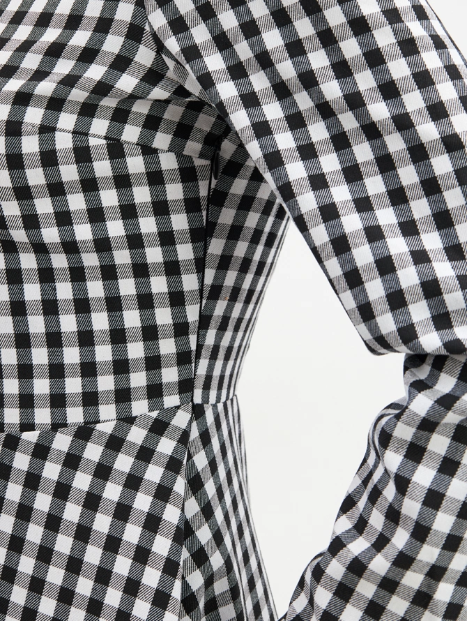 Платье с кружевным воротником потайная планка, черно-белая клетка