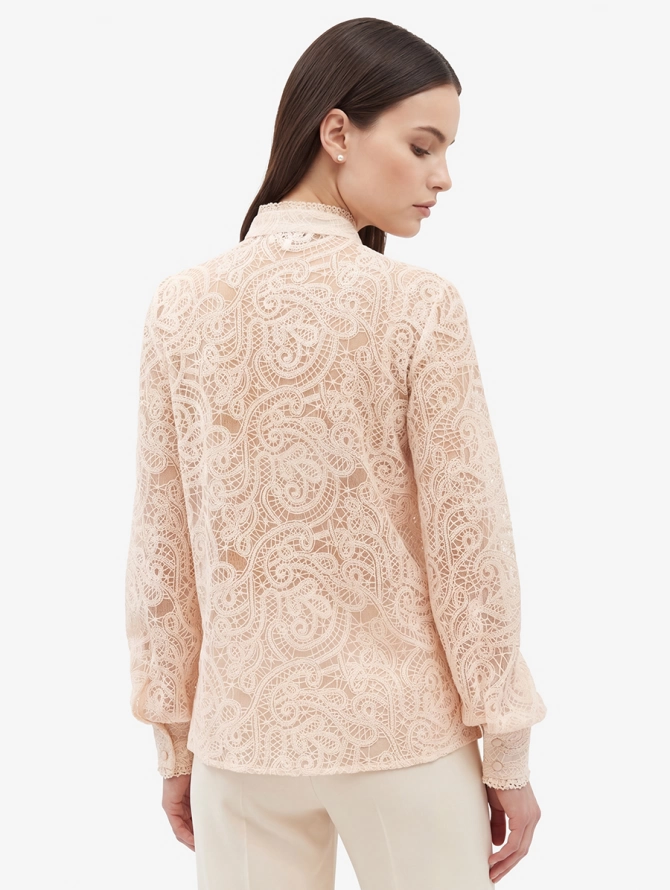 Блузка кружевная с воротником-стойкой, лосось