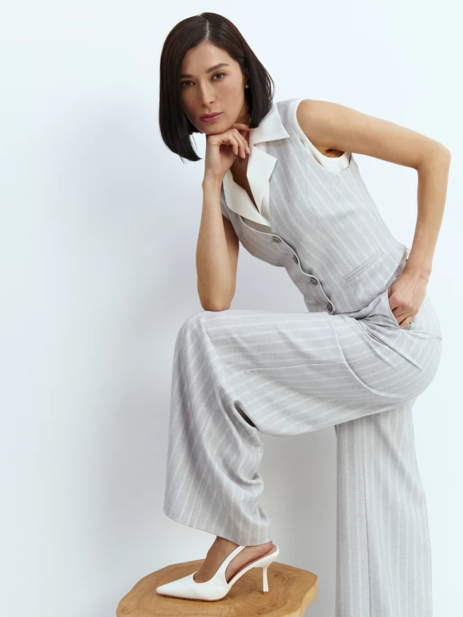 Жилет из костюмной ткани в полоску OD-920-1 серый