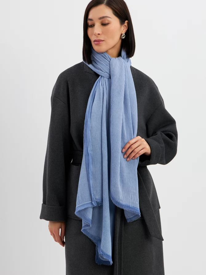 Палантин женский в небесно-голубом цвете