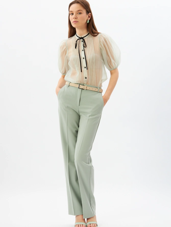 Блузка из органзы с бархатной завязкой и защипами серо-зеленая OD-951-2