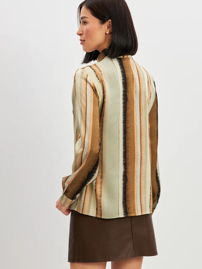 Блузка из атласной ткани OD-887-6 коричневый с серой полосой