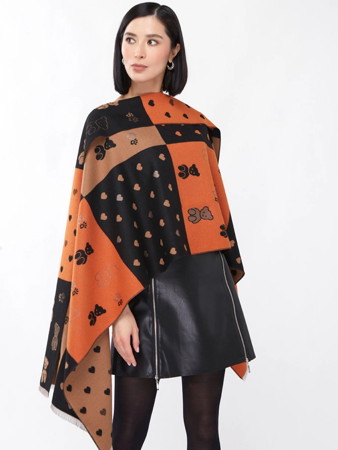 Палантин женский двусторонний с принтом Медведи и Сердца