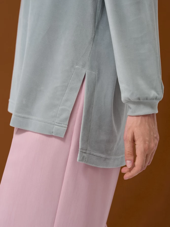 Свитшот оверсайз из велюра