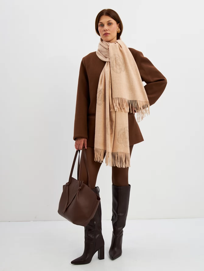 Палантин двусторонний с принтом и бахромой