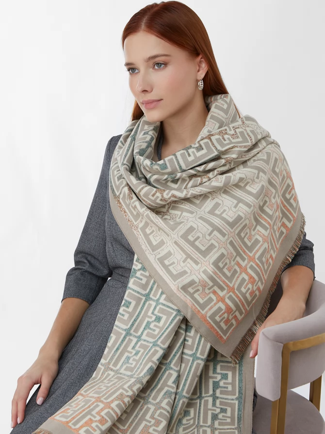 Палантин двусторонний с геометрическим узором