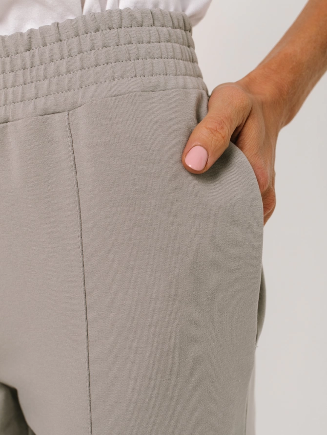 Брюки на кнопках