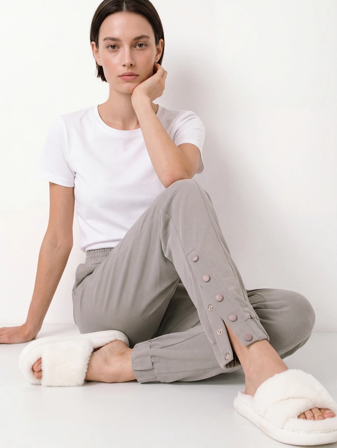 Брюки на кнопках