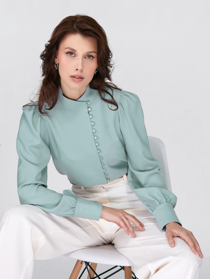 Блуза-косоворотка много пуговиц ментол