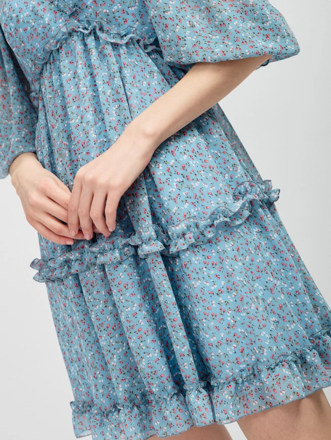 Платье из шифона с рюшами