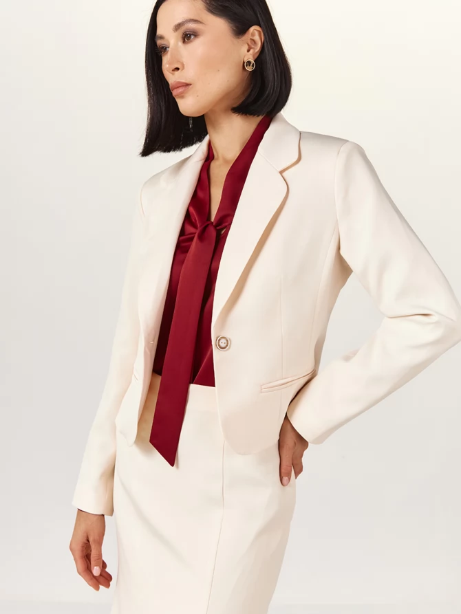 Жакет укороченный бежевый