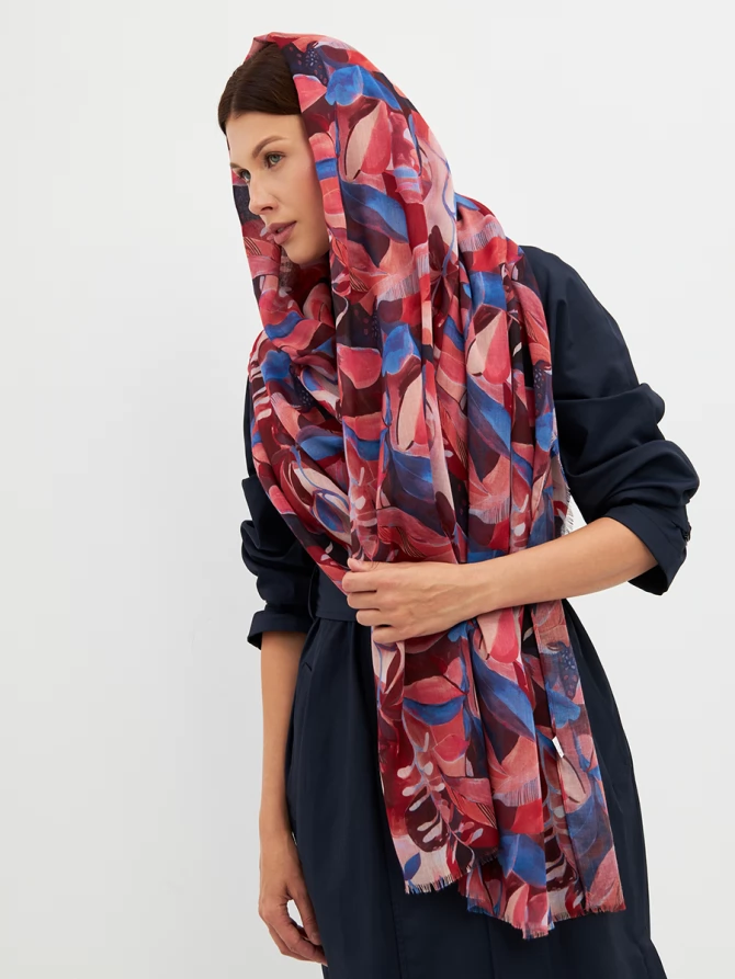 Палантин женский с авторским принтом