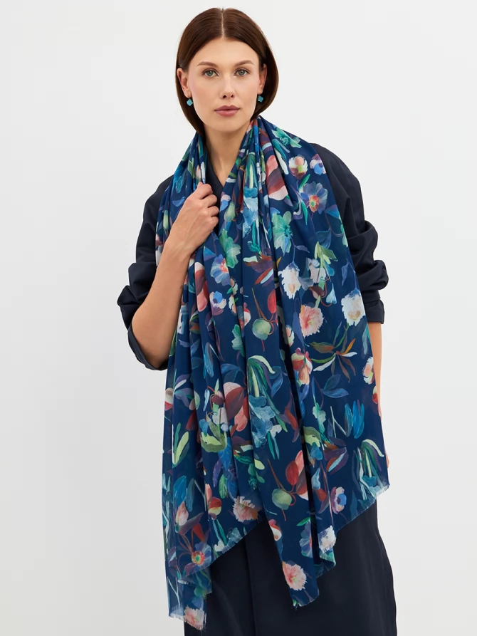 Палантин женский с цветочным принтом